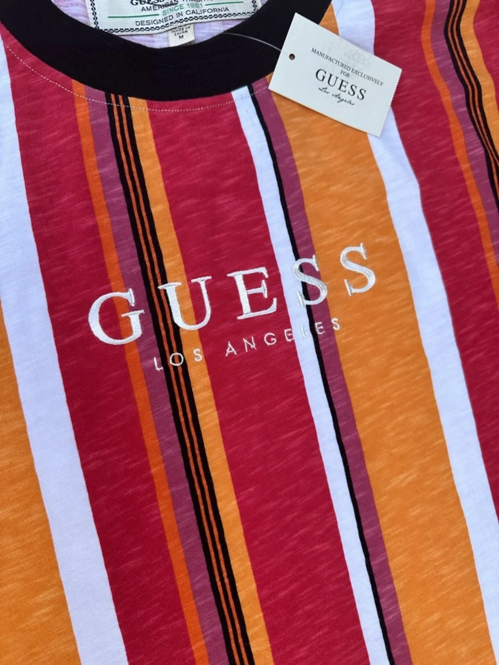 New GUESS ORIGINALS Men’s Red, Yellow & White Striped Logo Tee with Black Trim - Picture 6 of 8